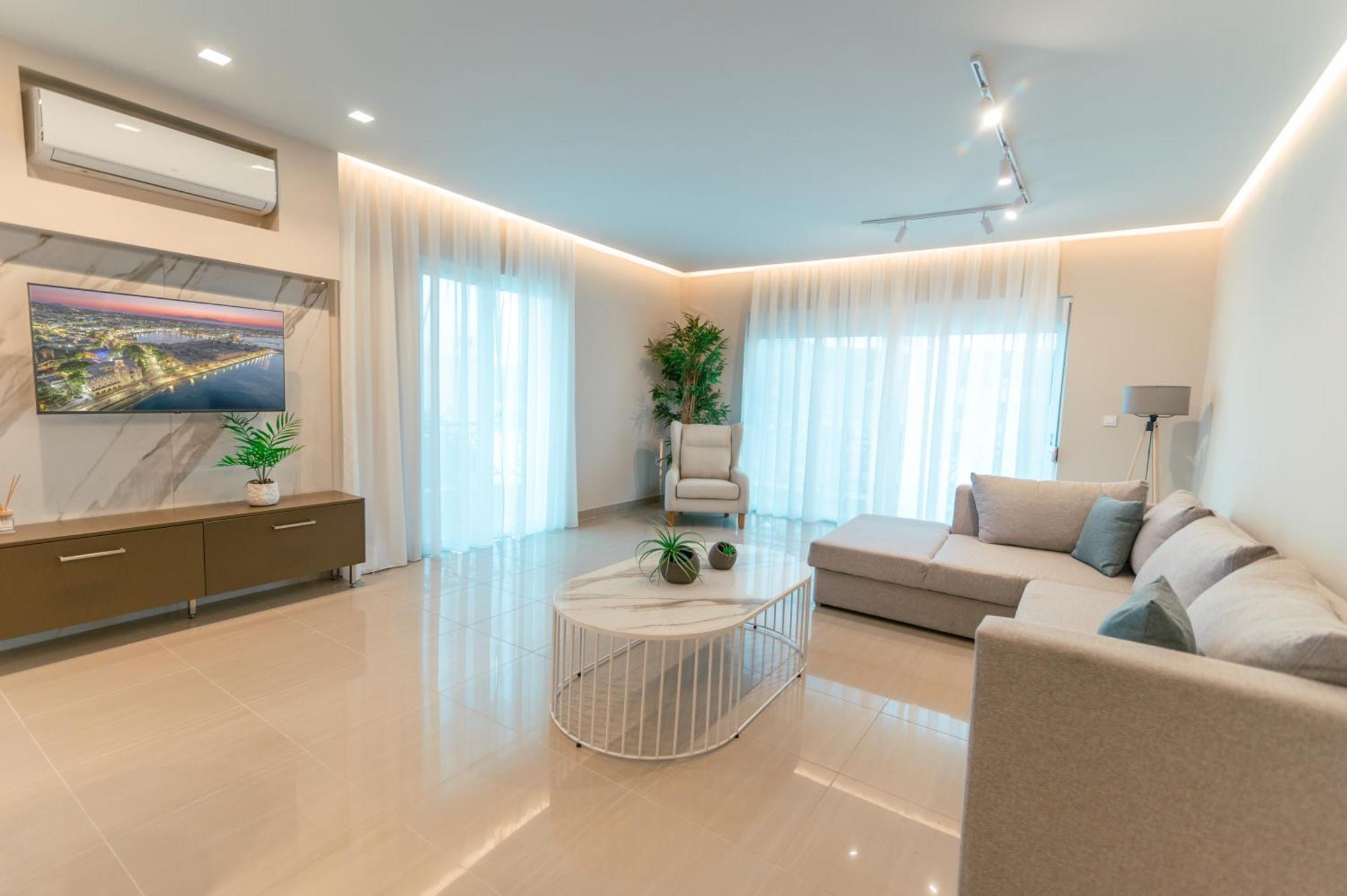 Brand New Elegant Suite Platánion Exteriér fotografie